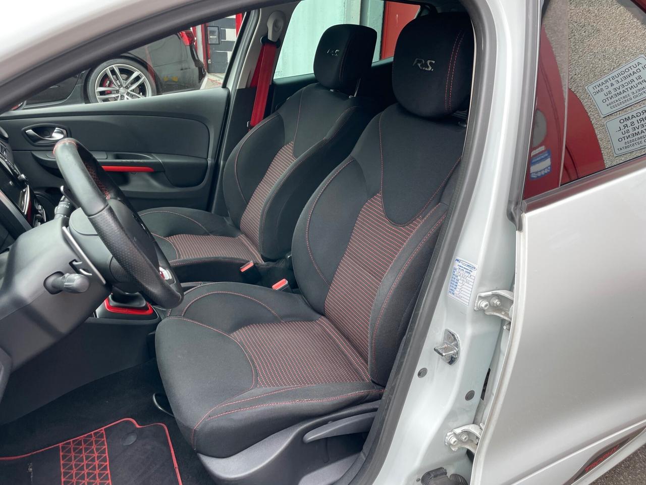 Renault Clio 5p 1.6 RS Trophy 220cv edc