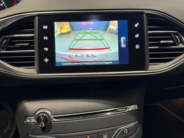 PEUGEOT 308 PureTech Turbo 130 S&S EAT6 Allure NAVI - BT - 17