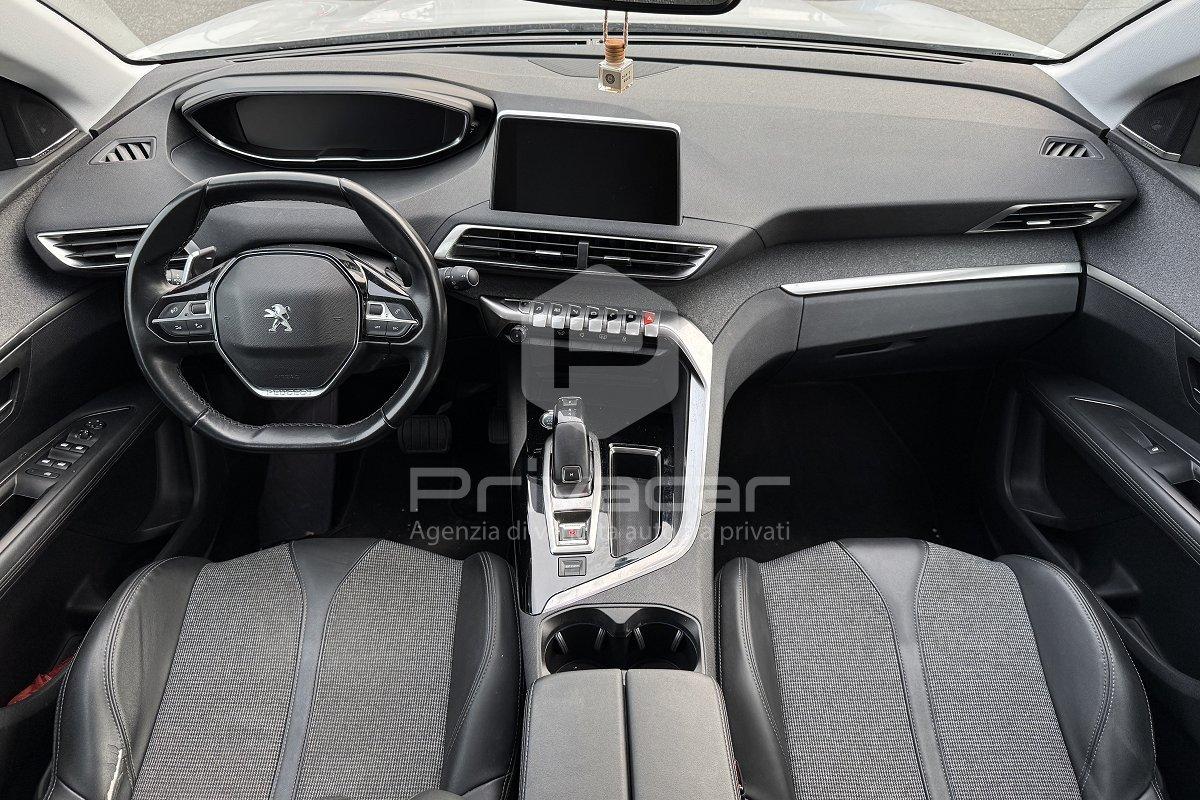 PEUGEOT 3008 BlueHDi 130 S&S EAT8 Allure