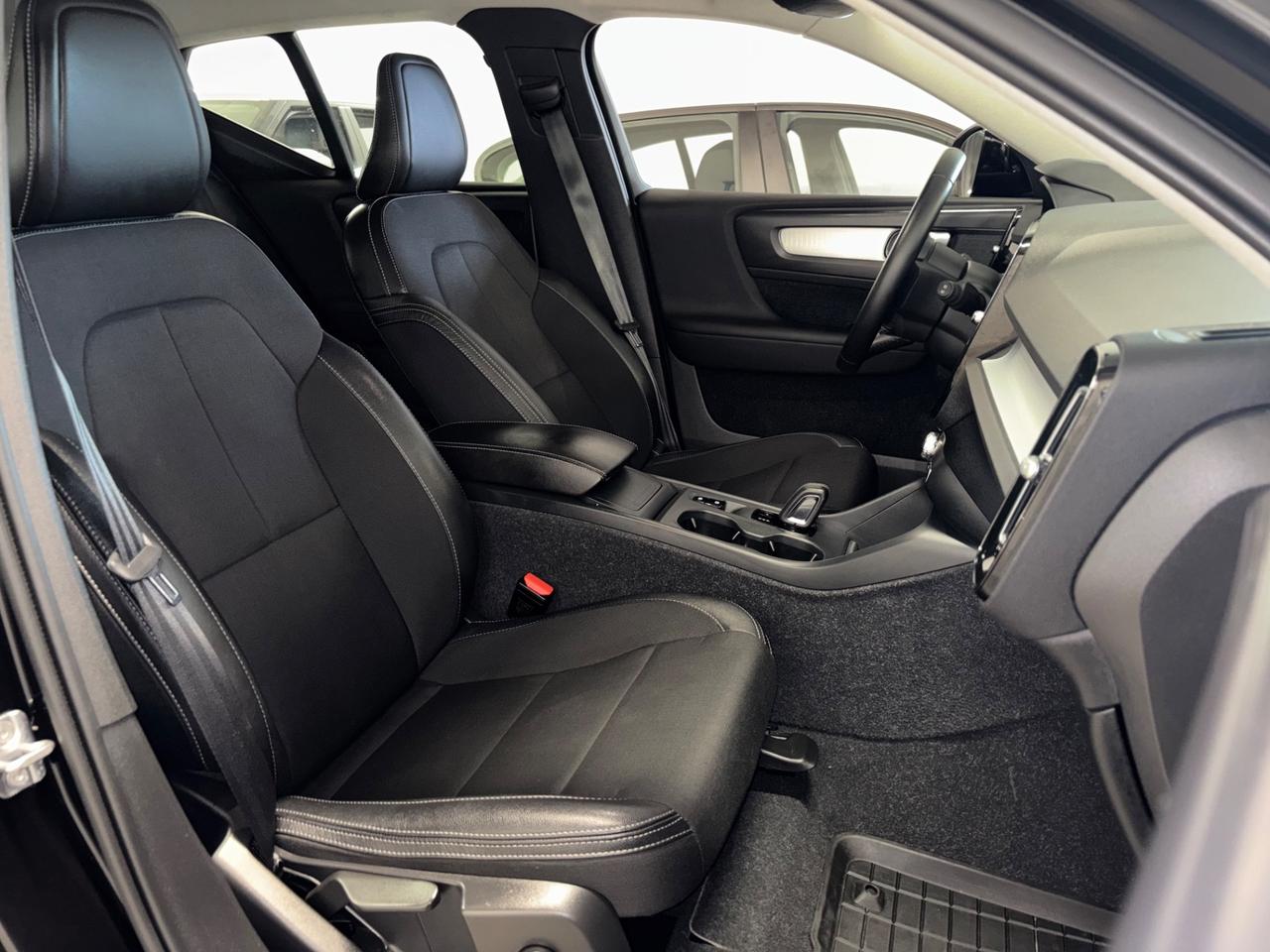 Volvo XC40 D3 GEARTRONIC AUT. Momentum Pro