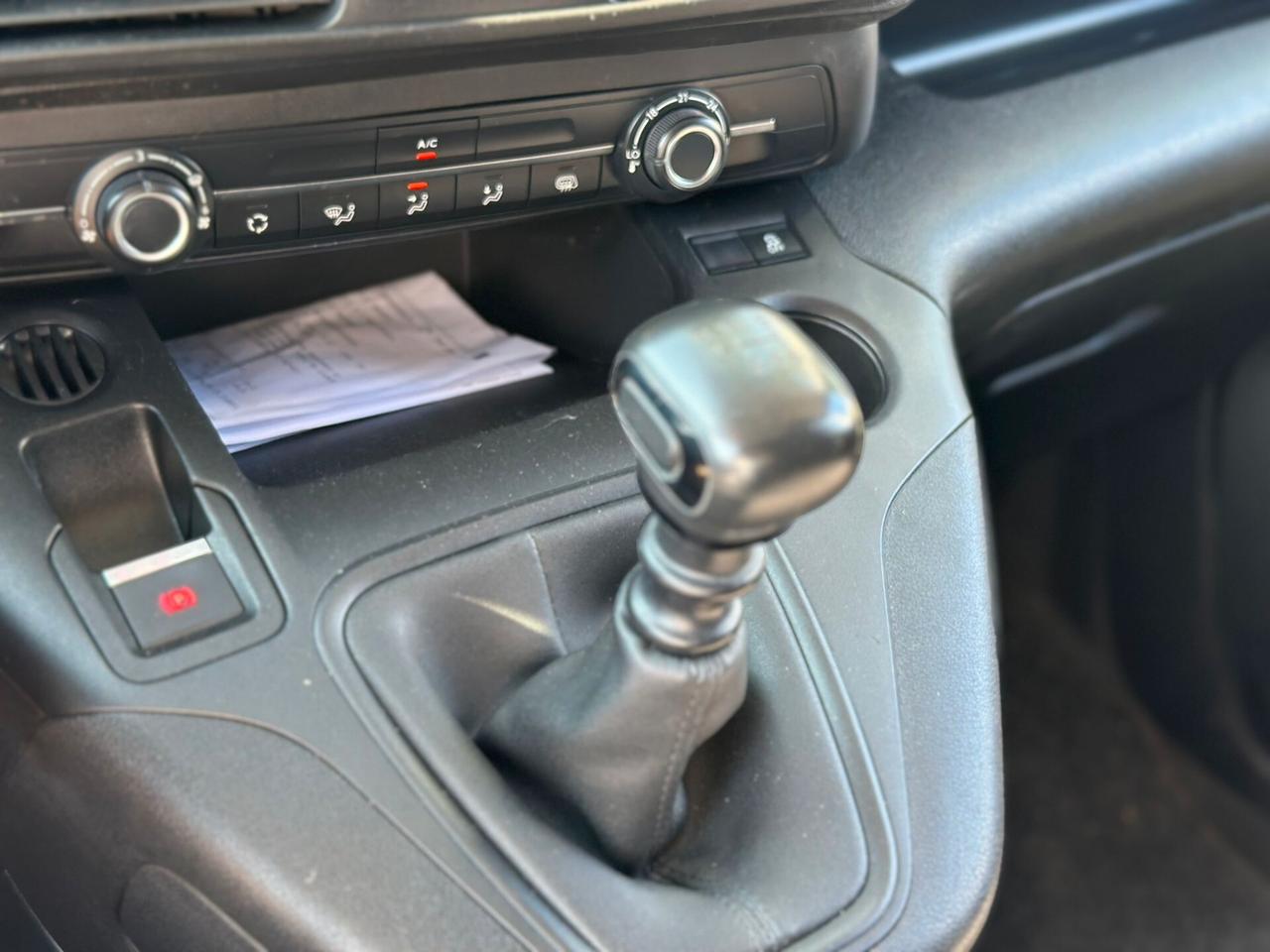 Peugeot Partner 3 posti 1.5 130CV Premium