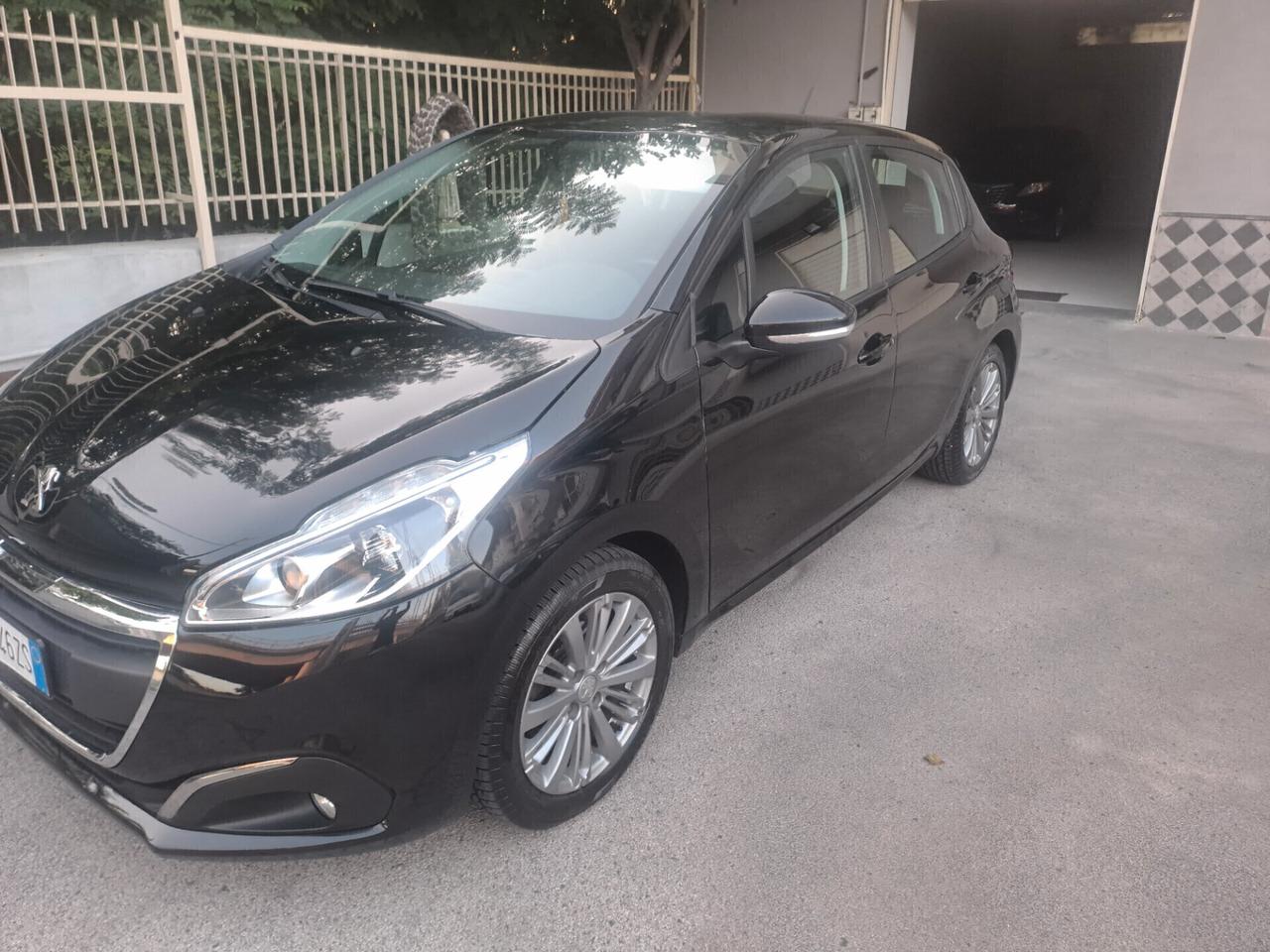 Peugeot 208 BlueHDi 75 5 porte Active.Pochi KM