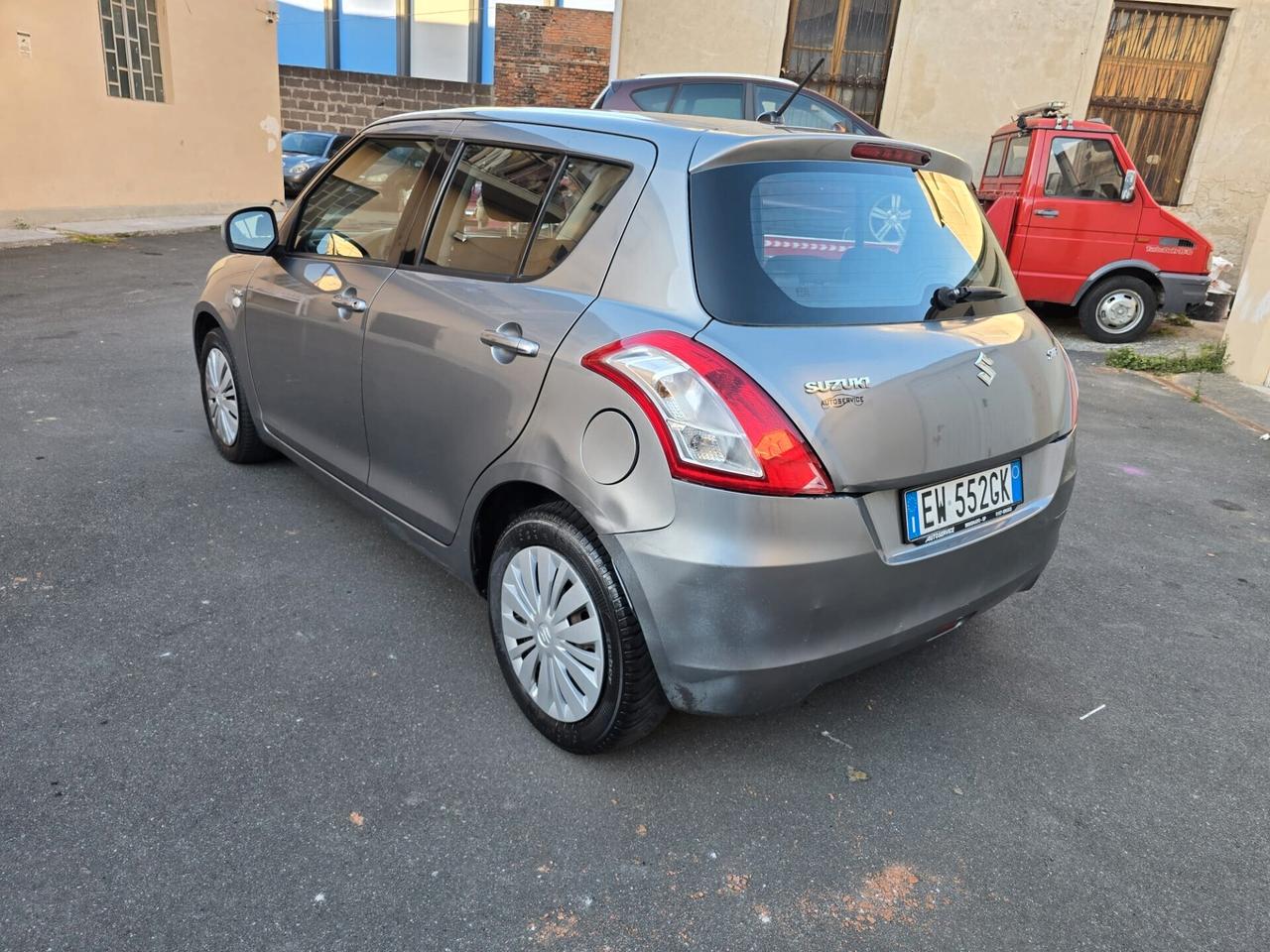 Suzuki Swift 1.3 DDiS 5 porte B-Cool Bi-Color
