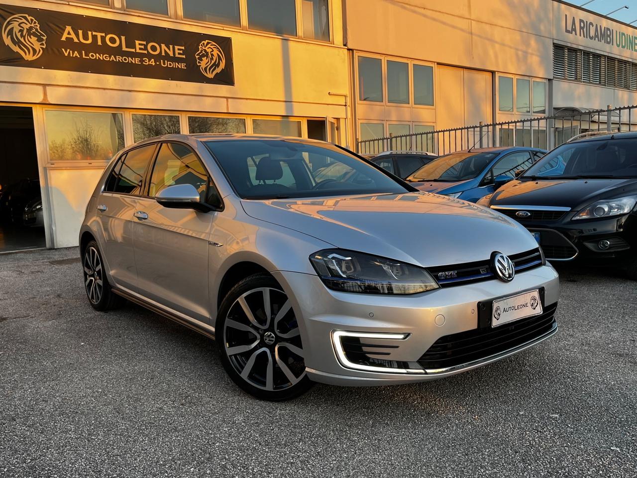 Volkswagen Golf GTE 204cv Plug-In Hybrid 1.5 TSI Dsg