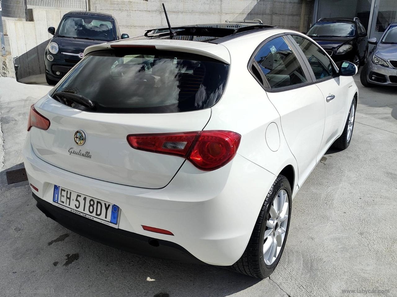 ALFA ROMEO Giulietta 1.6 JTDm-2 105 CV Distinctive TETTO APRIBILE