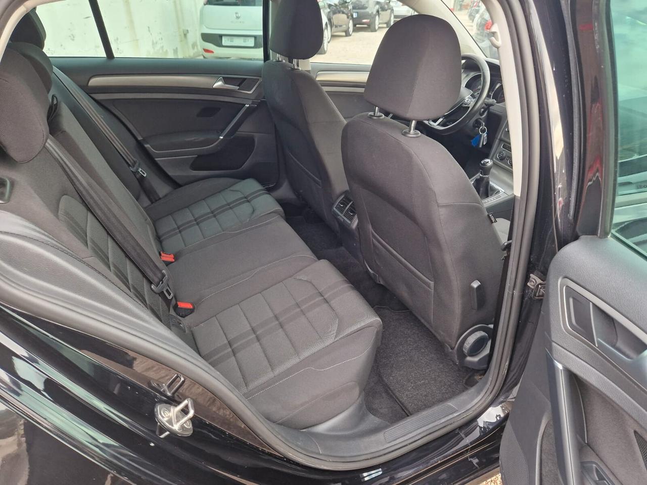 Volkswagen Golf 1.6 TDI 5p. Highline BlueMotion Technology