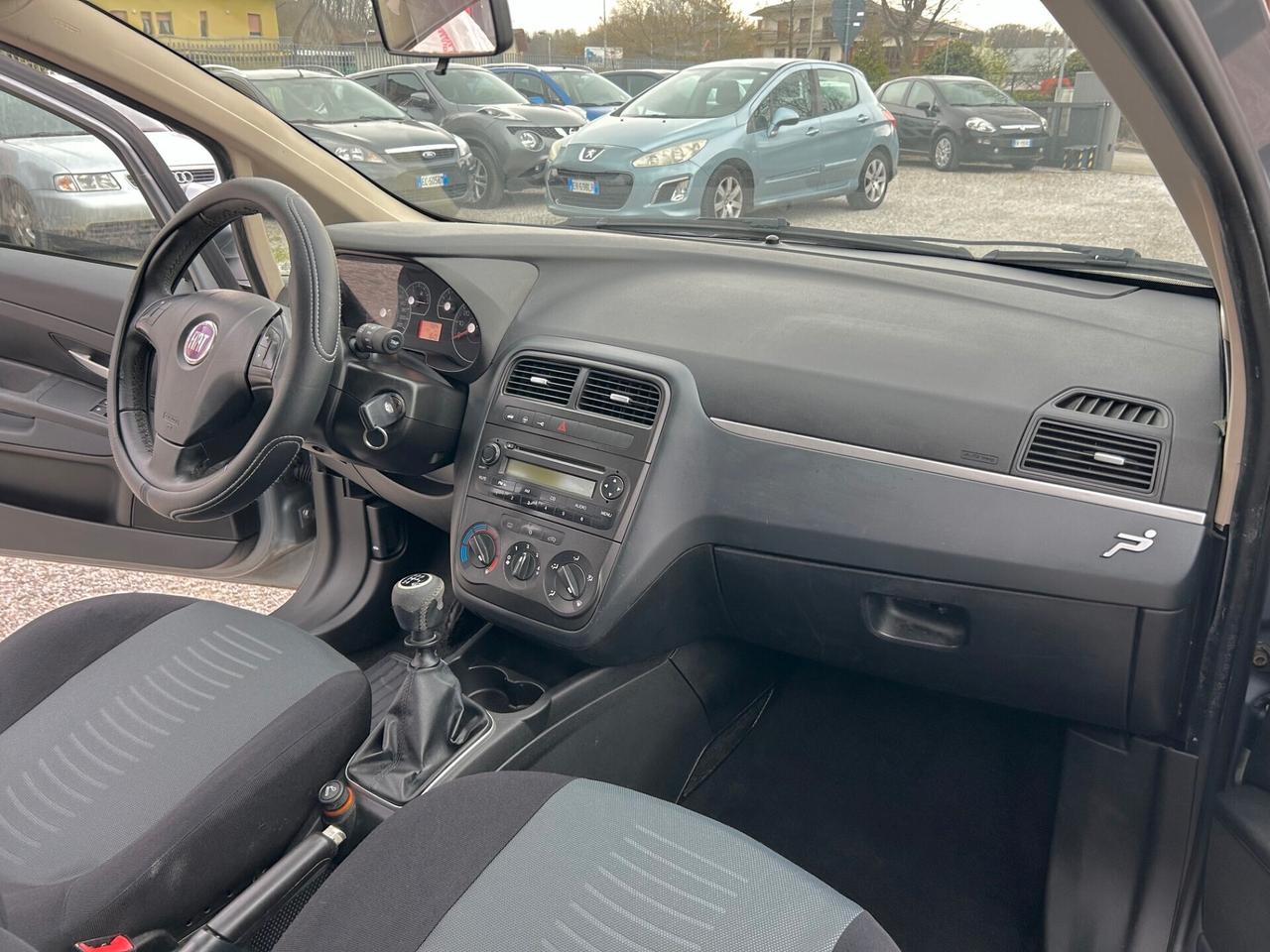 Fiat Grande Punto 1.2 65cv UNIPROPRIETARIO - NEOPATENTATI