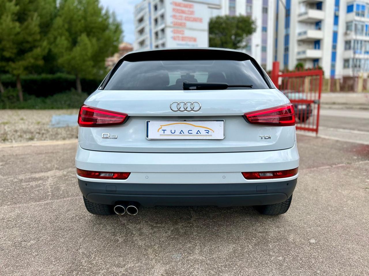 Audi Q3 2.0 TDI Business #10100