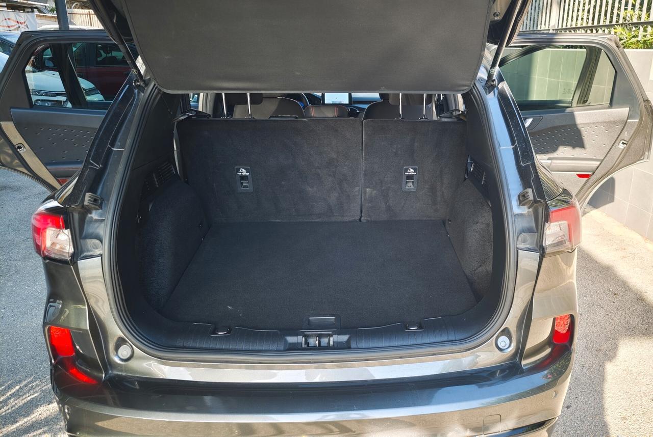 PARI A NUOVA KUGA ST-LINE 1.5dci 120cv full