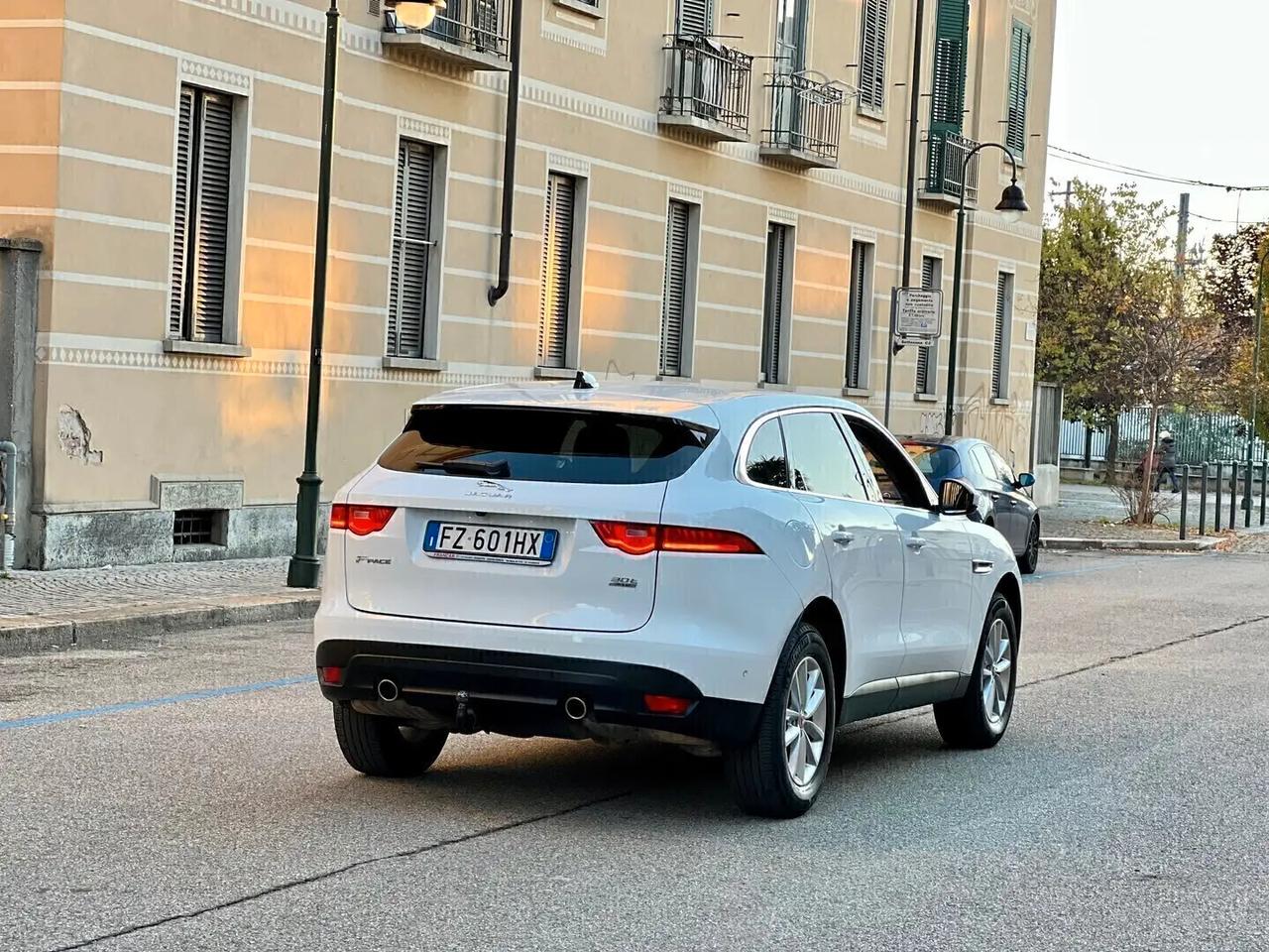 Jaguar F-Pace 2.0 300 CV AWD aut. Portfolio