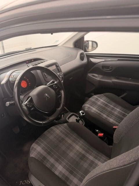 Peugeot 108 5p 1.0 Active - cambio automatico