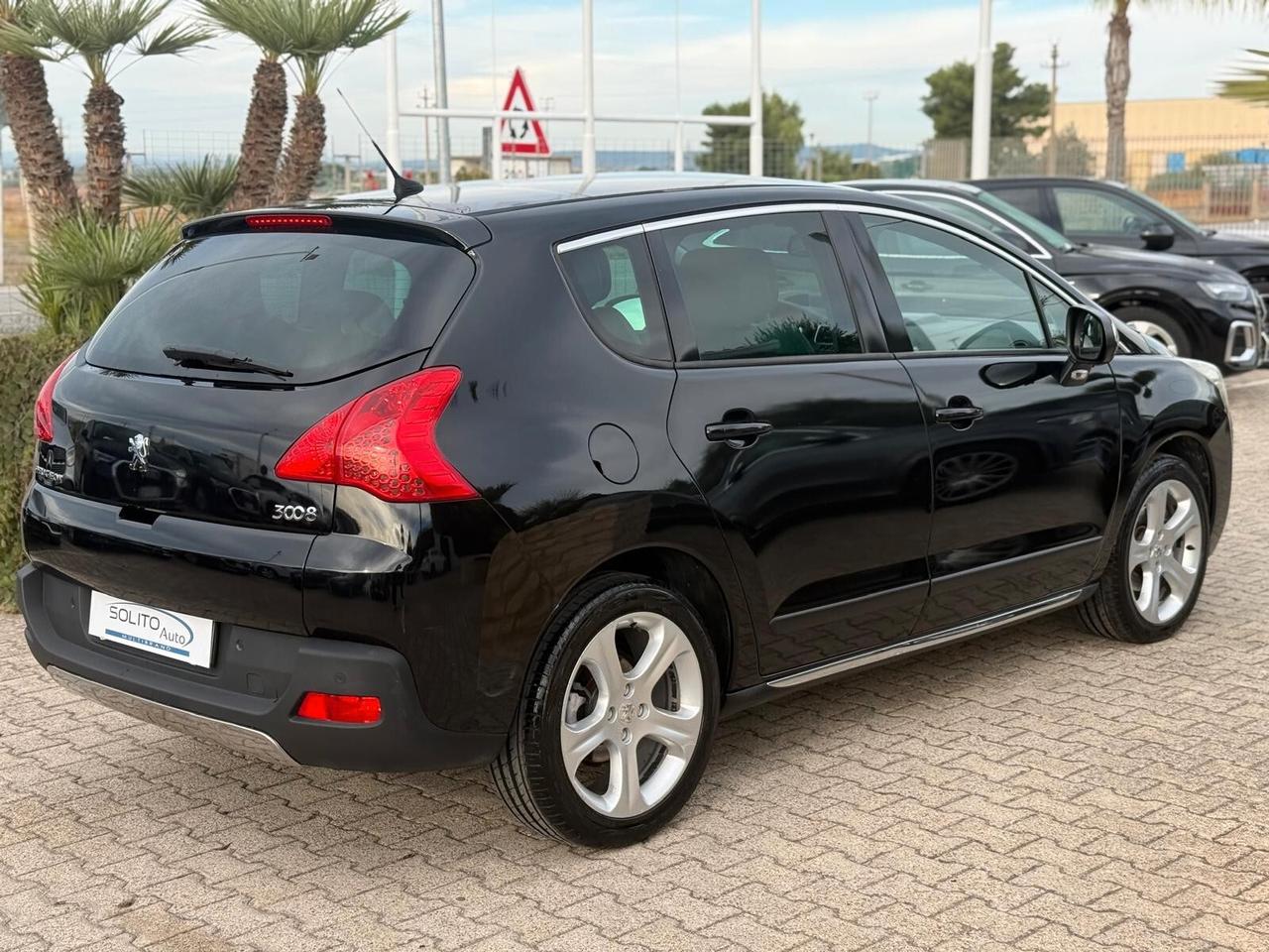 Peugeot 3008 2.0 HDi 163CV aut. Outdoor *Tetto