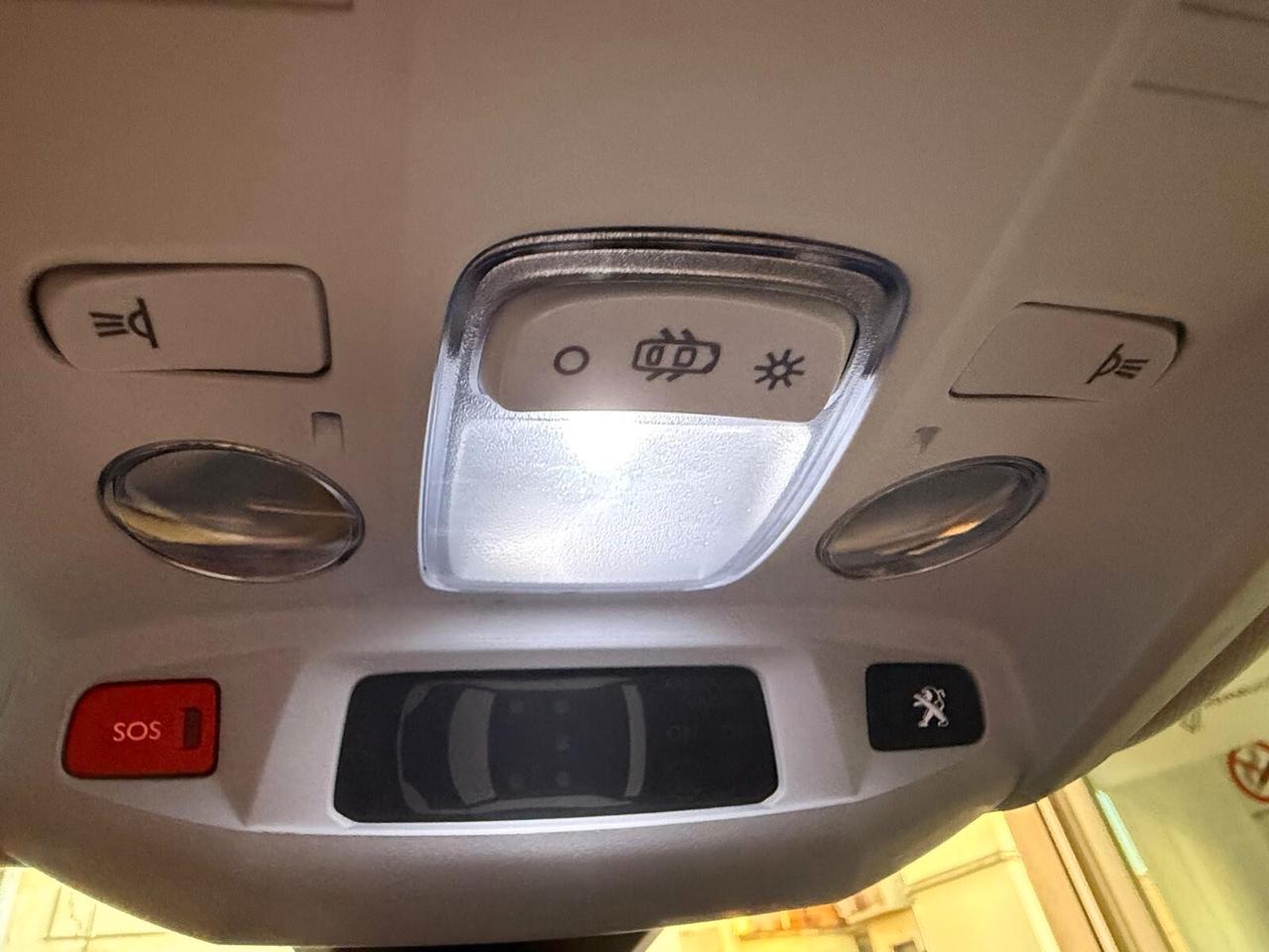 Peugeot 3008 BlueHDi 130 S&S EAT8 Active Pack