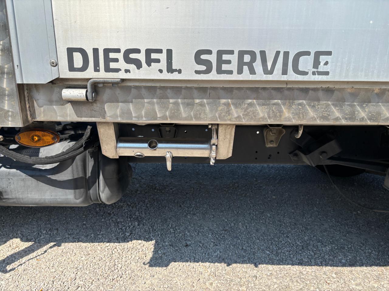 Iveco Daily 35C15 cassonato con gru amco veba V 803