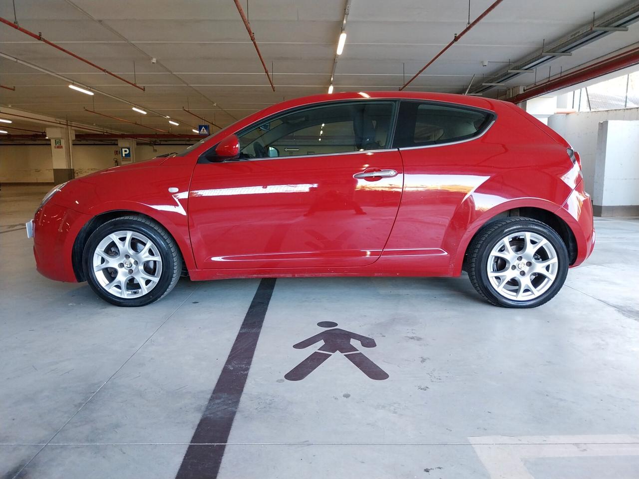 Alfa Romeo MiTo 1.6 JTDm 16V Distinctive Sport Pack - ok neopatentati