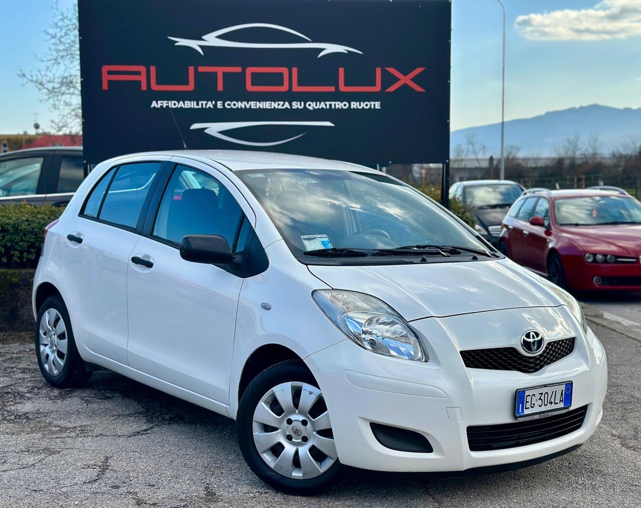 TOYOTA YARIS 1.0 5 porte 2011 - OK NEO PATENTATI