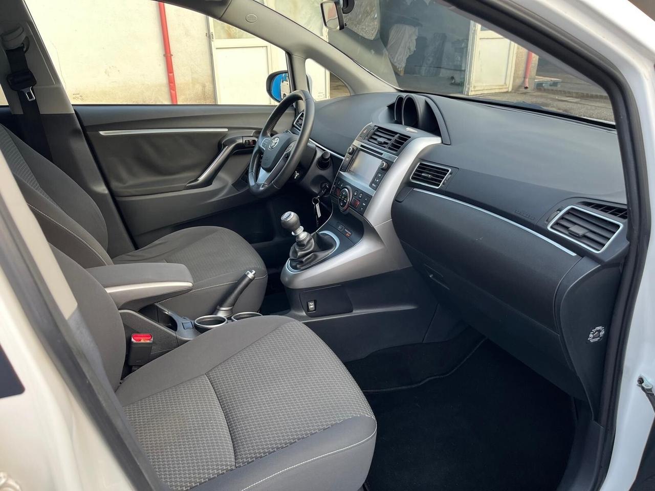 Toyota verso 1.6 D-4D- km 140000-12/2015