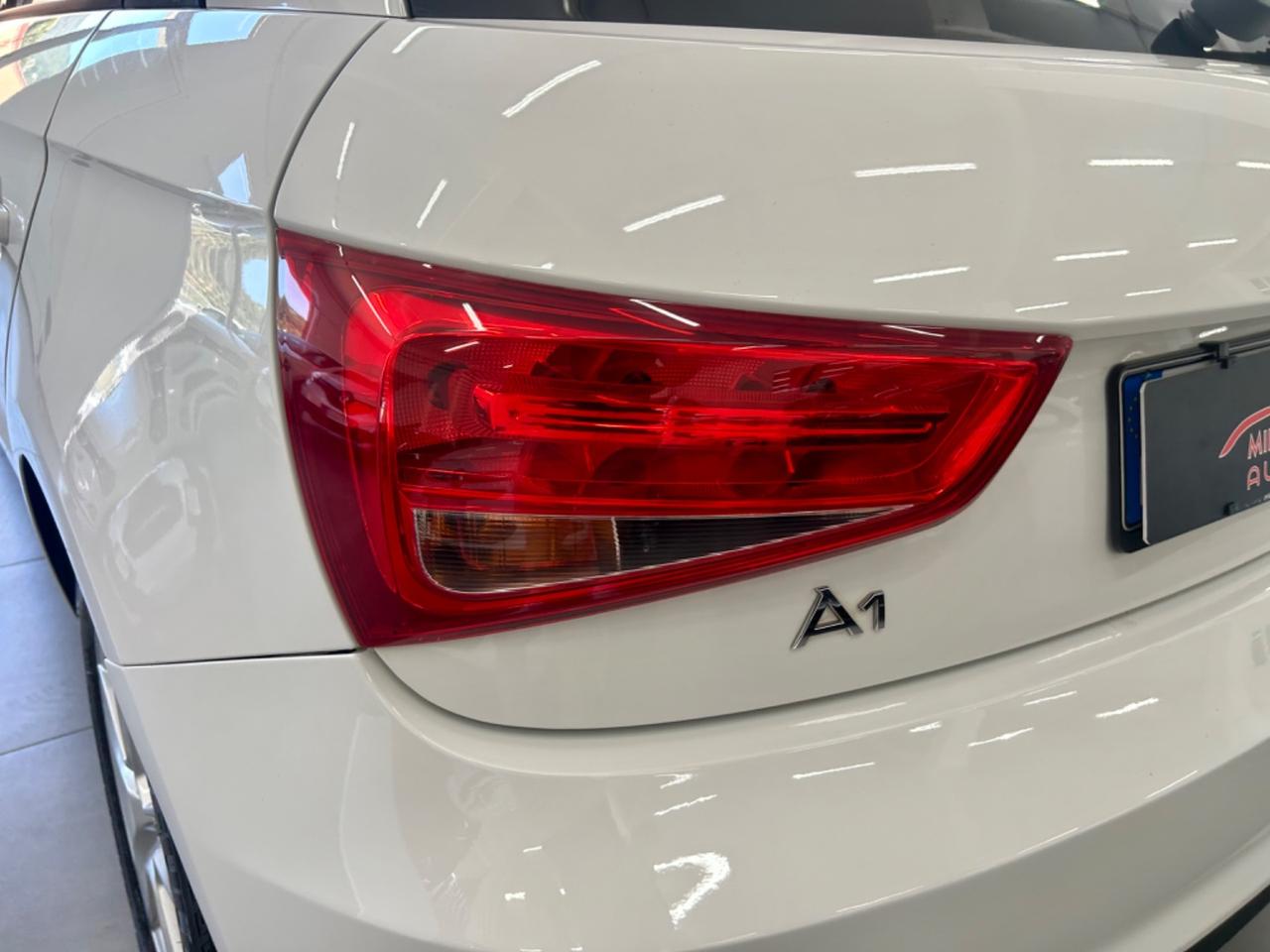 Audi A1 1.0 TFSI ultra Sport FINANZIABILE