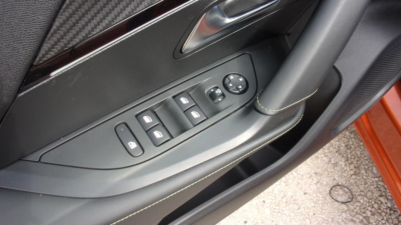 Peugeot 2008 BlueHDi 100 S&S GT Line