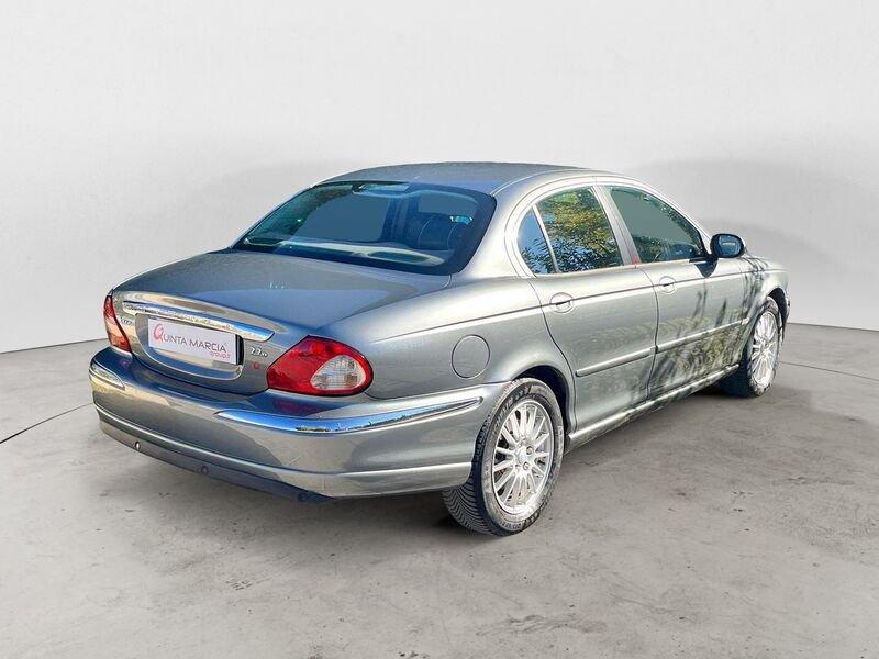 Jaguar X-Type 2.2d Executive NAVI/PELLE