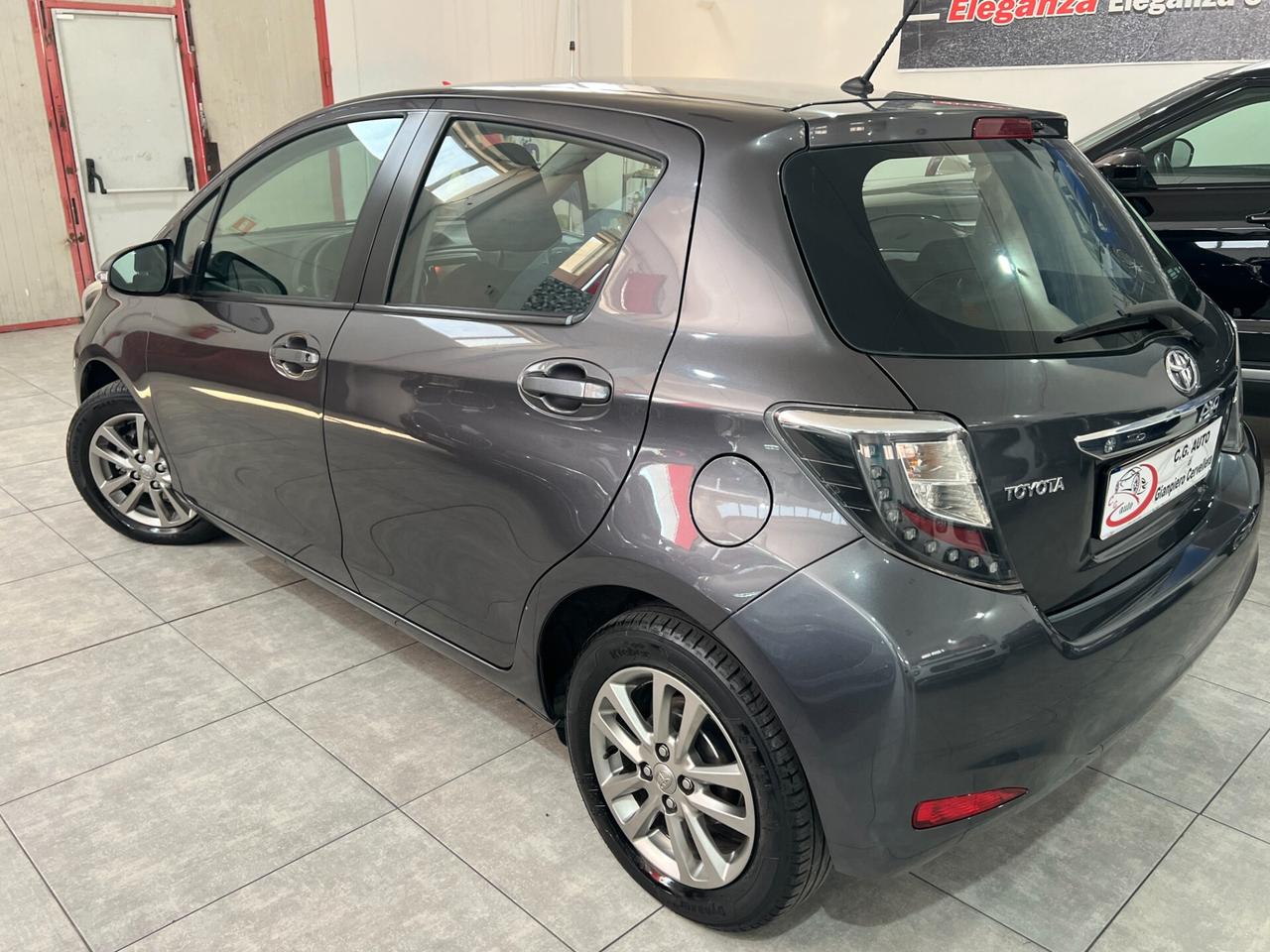 Toyota Yaris 1.0 69 CV - LOUNGE - 2014