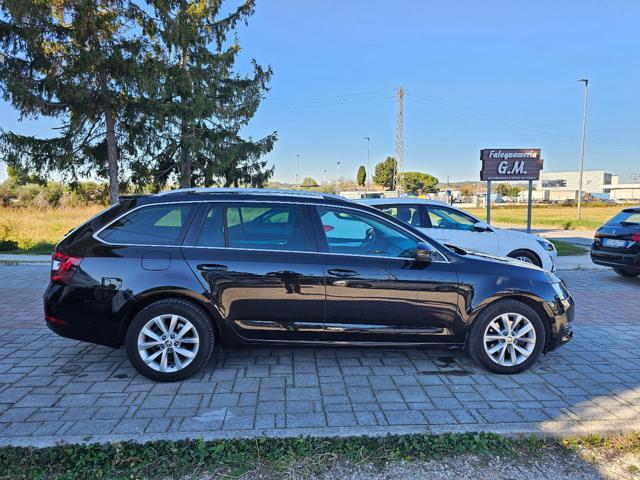 SKODA Octavia 1.5 DSG Wagon Executive G-Tec