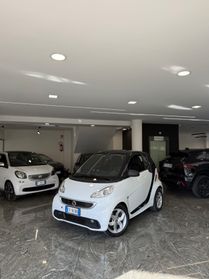 Smart ForTwo 1000 52 kW MHD coupé pure