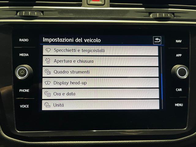 VOLKSWAGEN Tiguan 2.0 TDI 150CV DSG R-Line ext. IQ.Light HUD AMBIENT