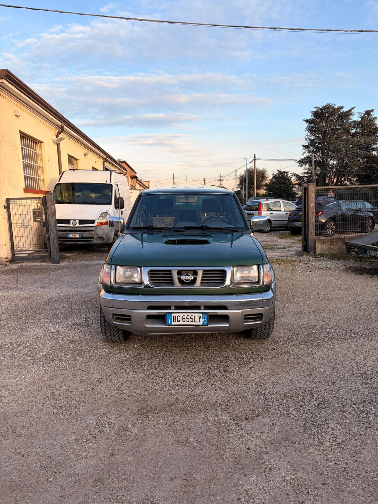 Nissan NAVARA 2.5 AUTOCARRO 5 POSTI-1999