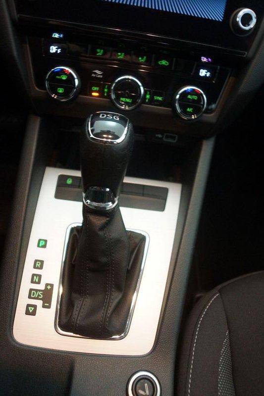 Skoda Octavia 1.6 TDI CR 115 CV DSG Wagon Executive