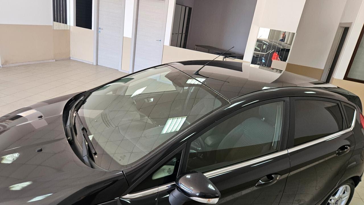Ford Fiesta 1.5 TDCi 75CV 5 porte Titanium