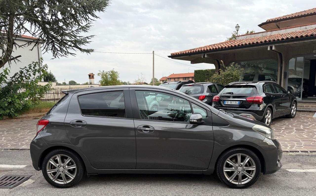 Toyota Yaris 1.3 5 porte Lounge