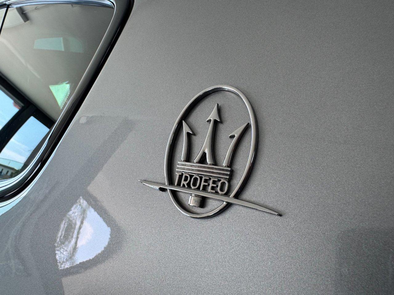 Maserati Levante 3.8 V8 Trofeo 580cv Tetto 22" Carbonio Full