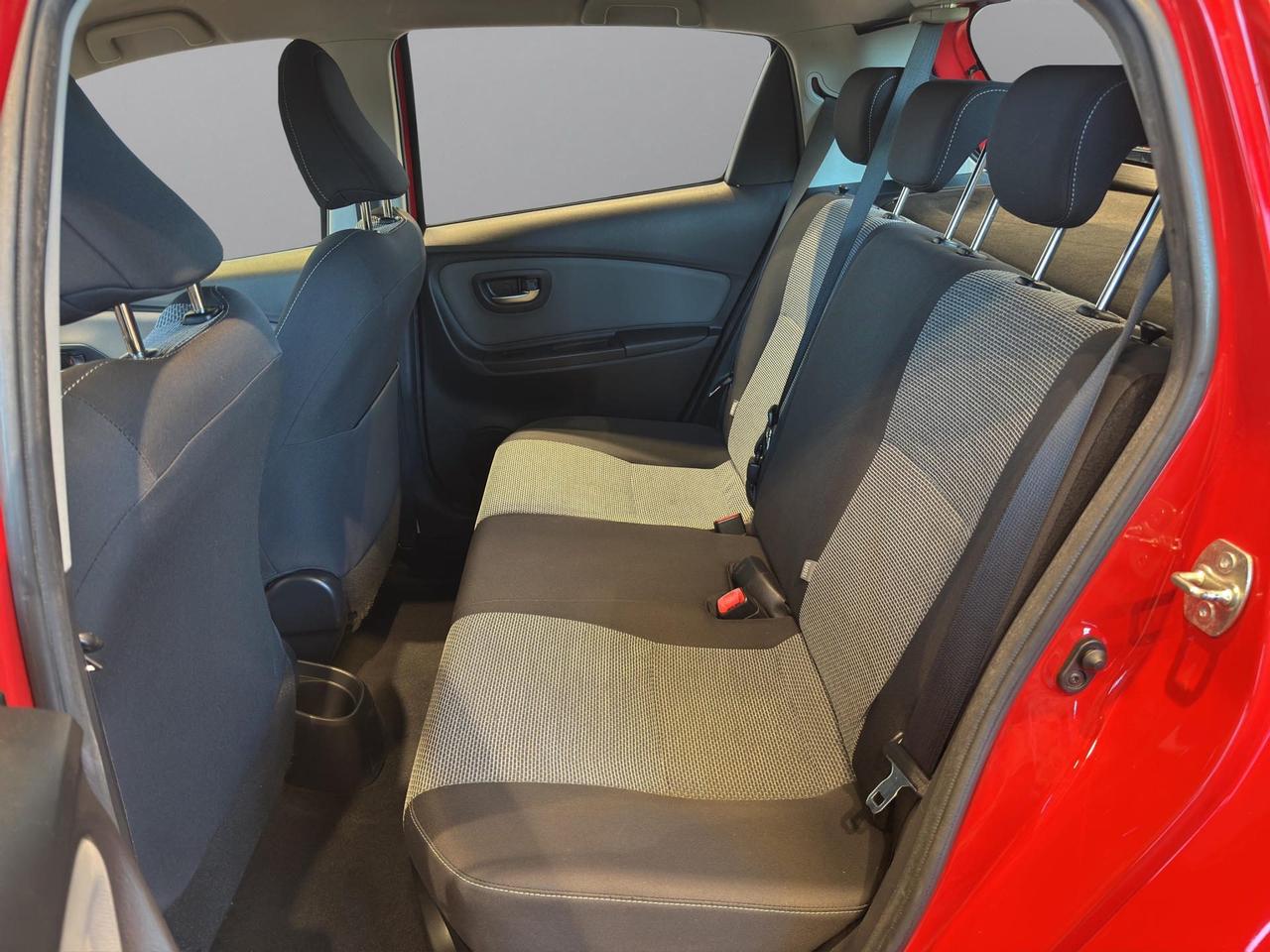 Toyota Yaris 5p 1.5h Active my16