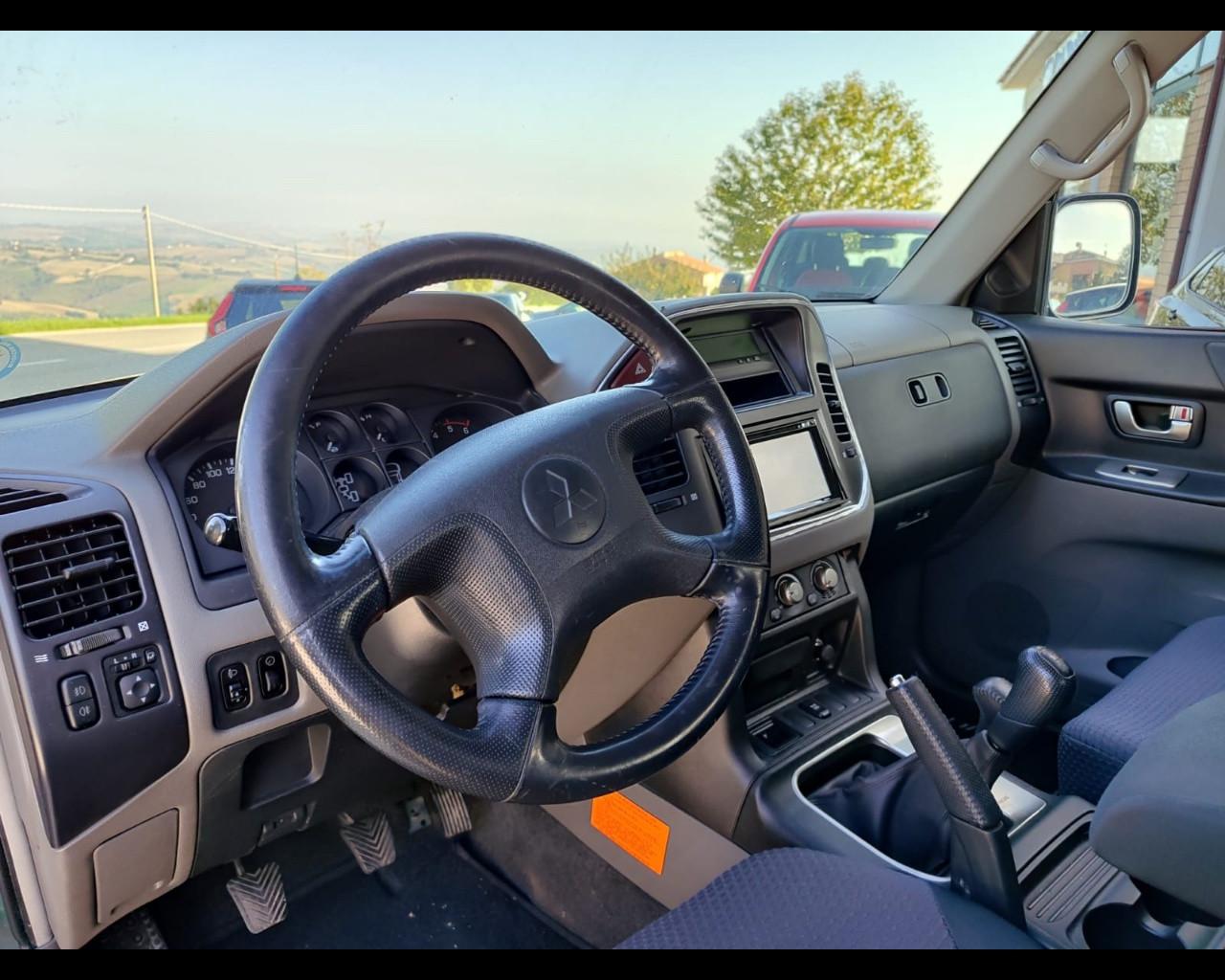 MITSUBISHI Pajero (2000-2007) - Pajero 2.5 TDI 3p. GLX