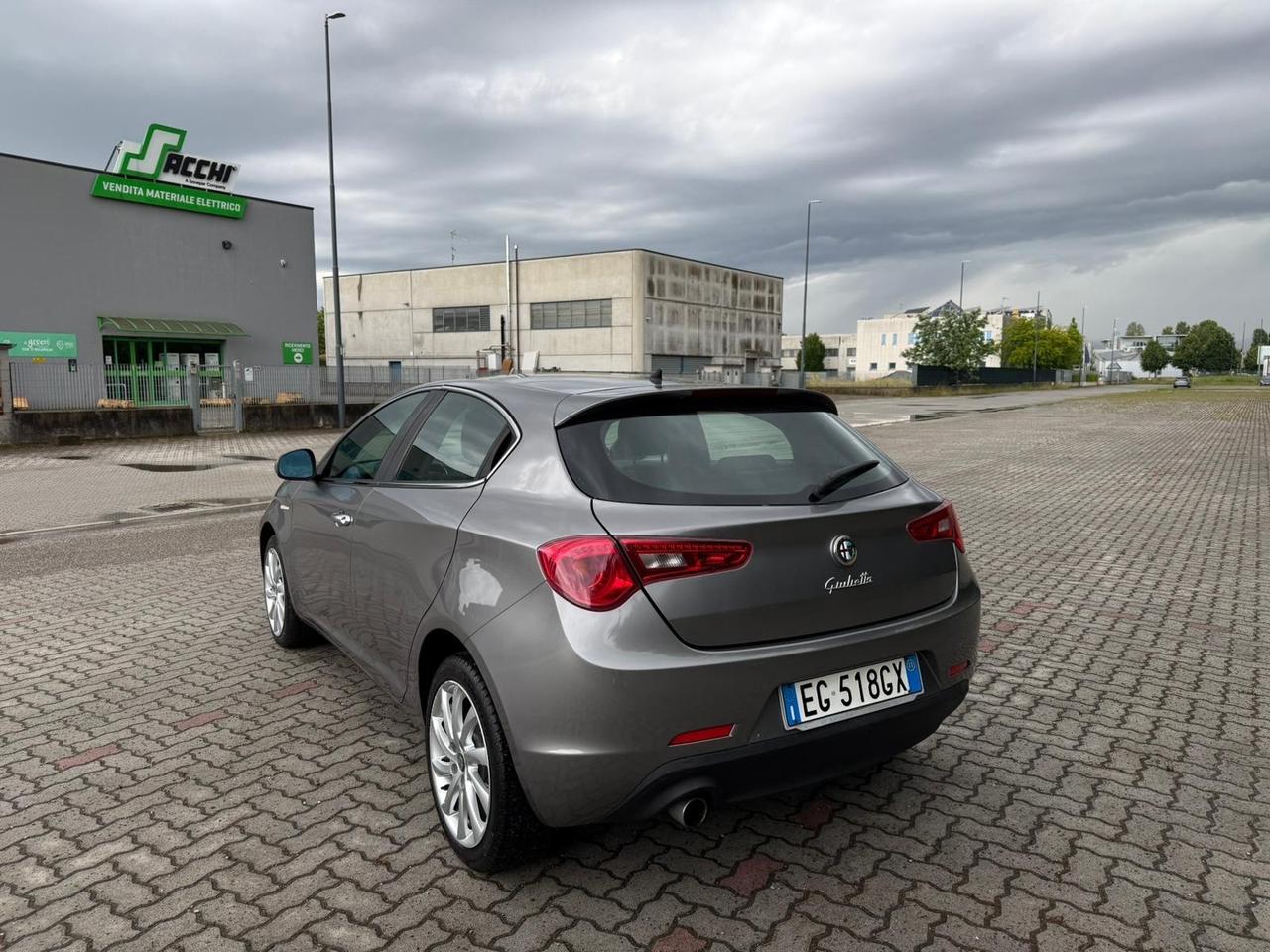 Alfa Romeo Giulietta 1.6 JTDm-2 105 CV Distinctive