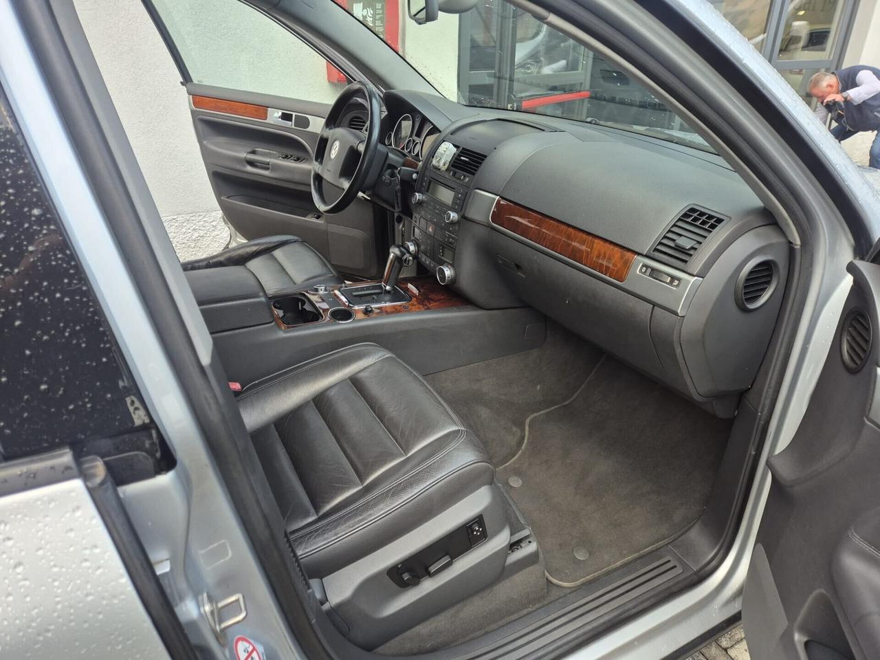 Volkswagen Touareg 3.2 V6 GPL - 4X4 -CAMBIO AUTOMATICO