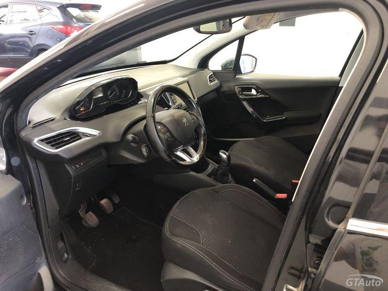Peugeot 208 PureTech 82 5 porte Allure