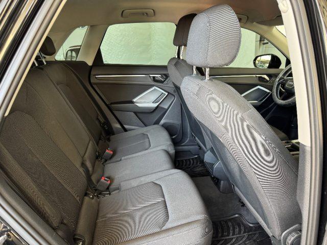 AUDI Q3 35 TDI S tronic S line edition full
