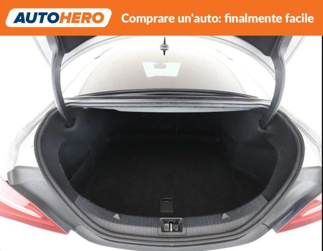 MERCEDES-BENZ CLA 200 d Automatic Premium