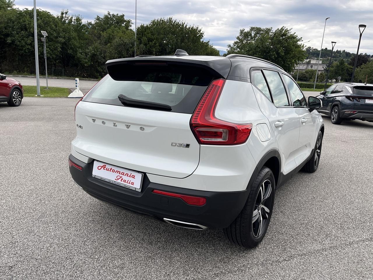 VOLVO XC 40 2.0 D 150 CV 4X4 AUTOM. R.DESIGN