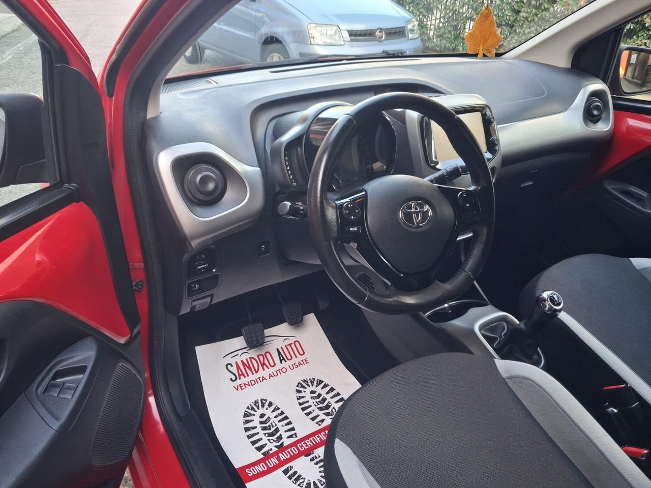 Toyota Aygo 1.0 VVT-i 69 CV 5 porte x-cool