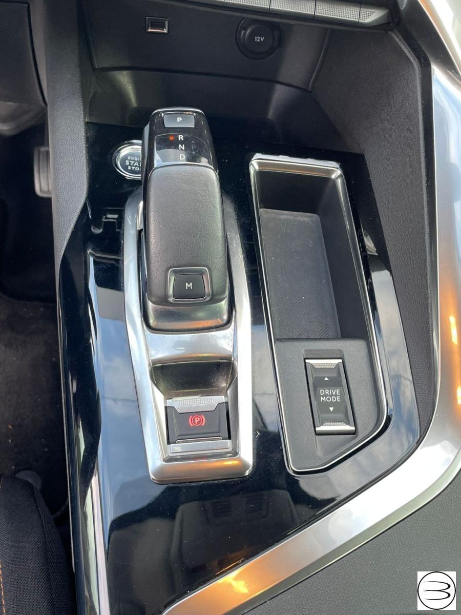 PEUGEOT - 3008 - BlueHDi 130 EAT8 S&S Active