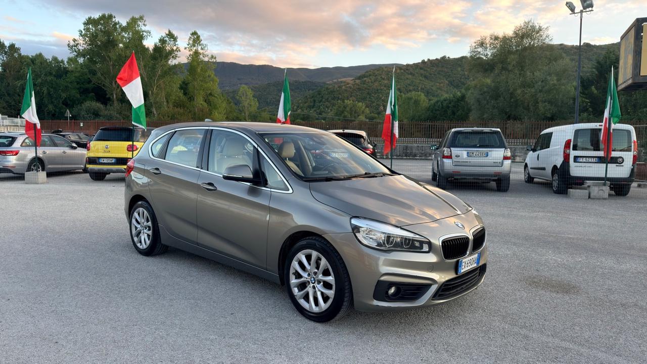 Bmw 2er Active Tourer 218d Luxury