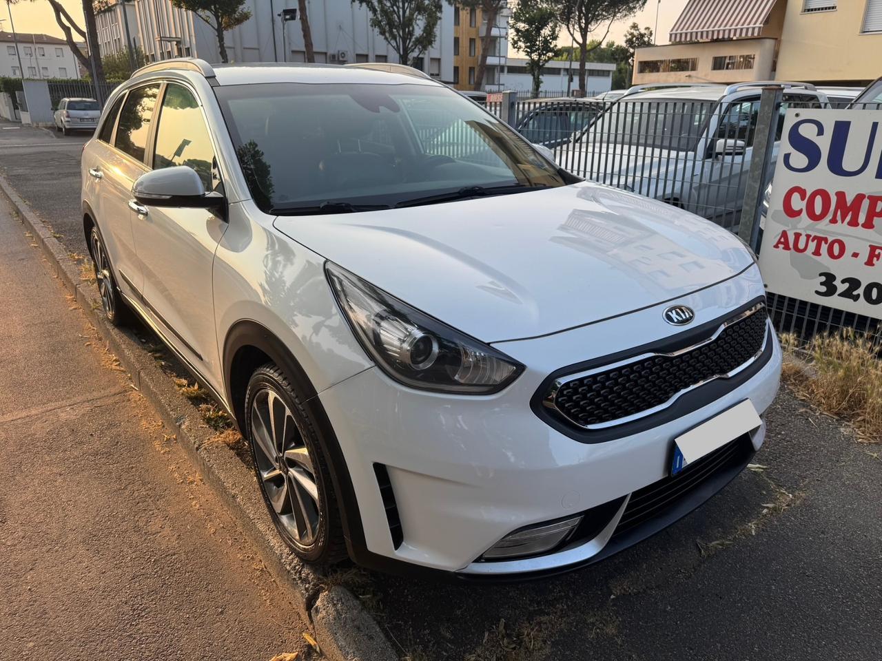Kia Niro 1.6 GDi DCT HEV IBRIDA garanzia 12 mesi