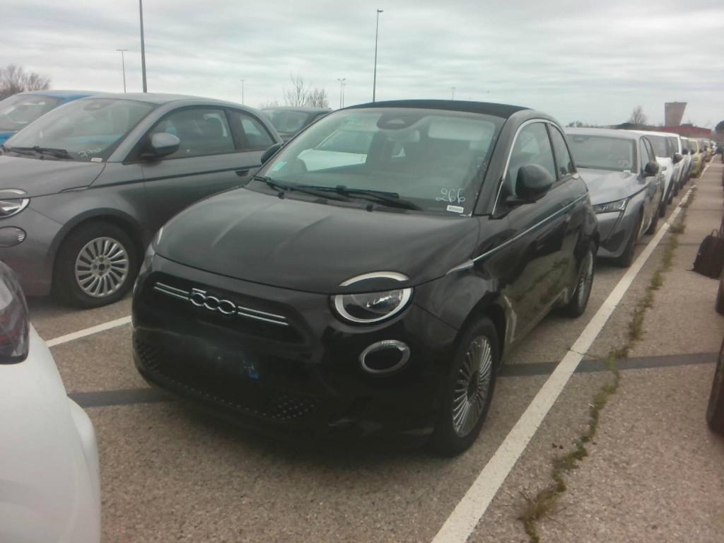 Fiat 500e Cabrio 42 kWh Style Pack IN PROMO - NEOPATENTATI