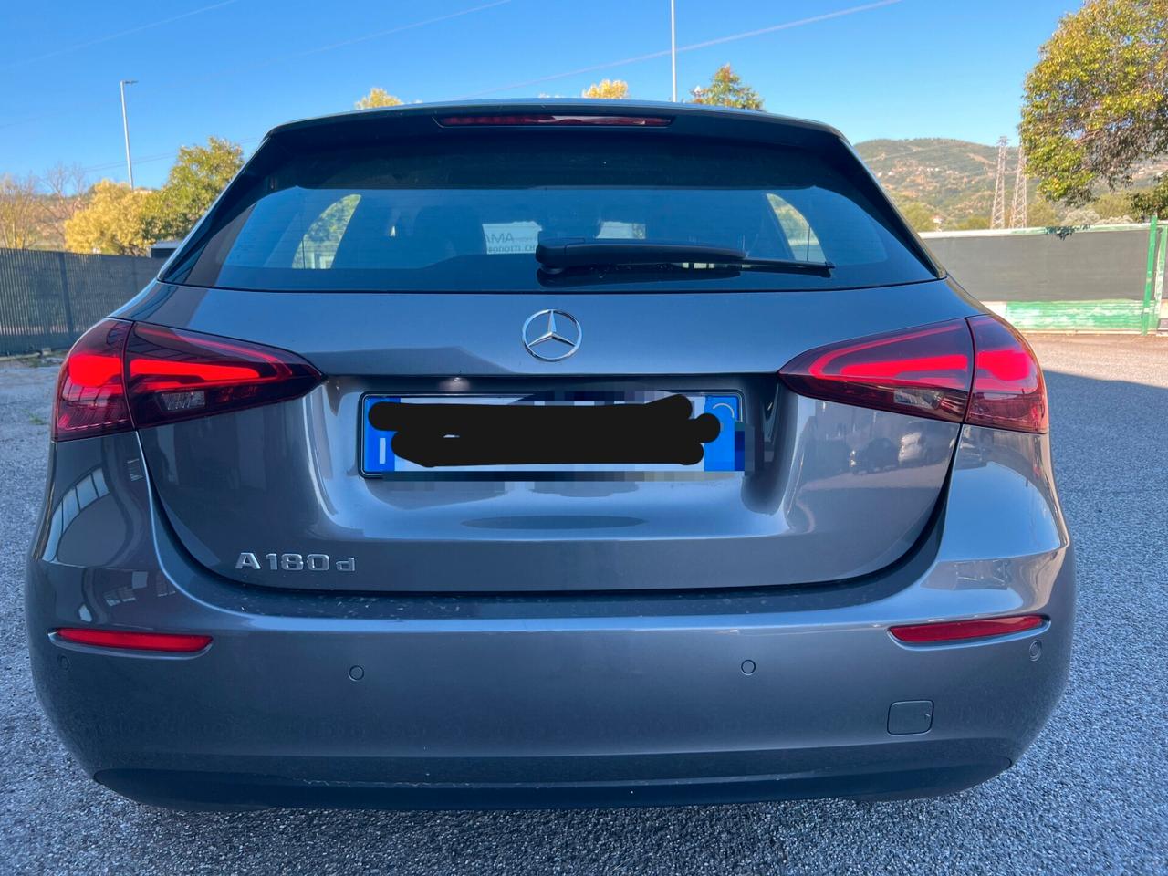 Mercedes-benz A 180 d Automatic AMG Line Advanced Plus -2025