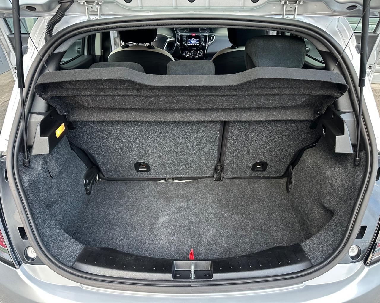 Lancia Ypsilon 1.2 benzina 69cv 5p. Gold