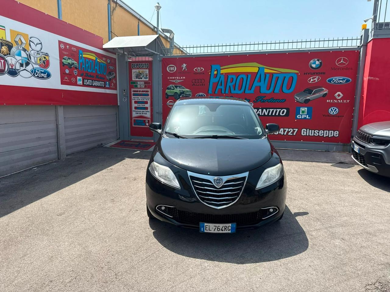 Lancia Ypsilon 1.3 MJT 95cv Silver - 2012