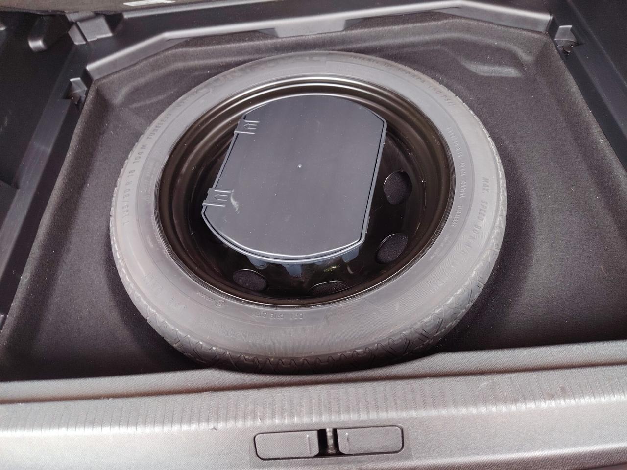 Peugeot 3008 BlueHDi 130 Business sport full opt tetto